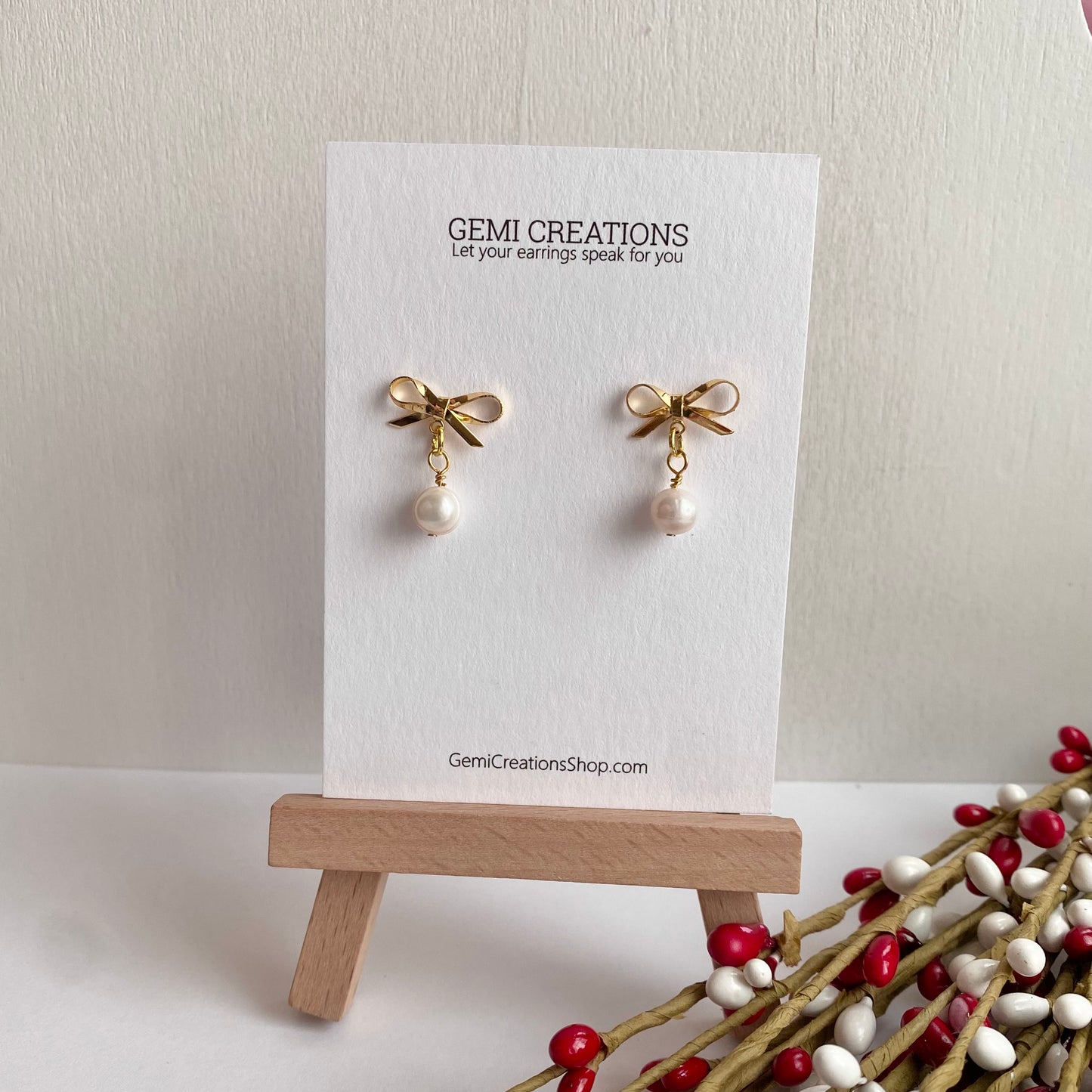 Gold pearl drops