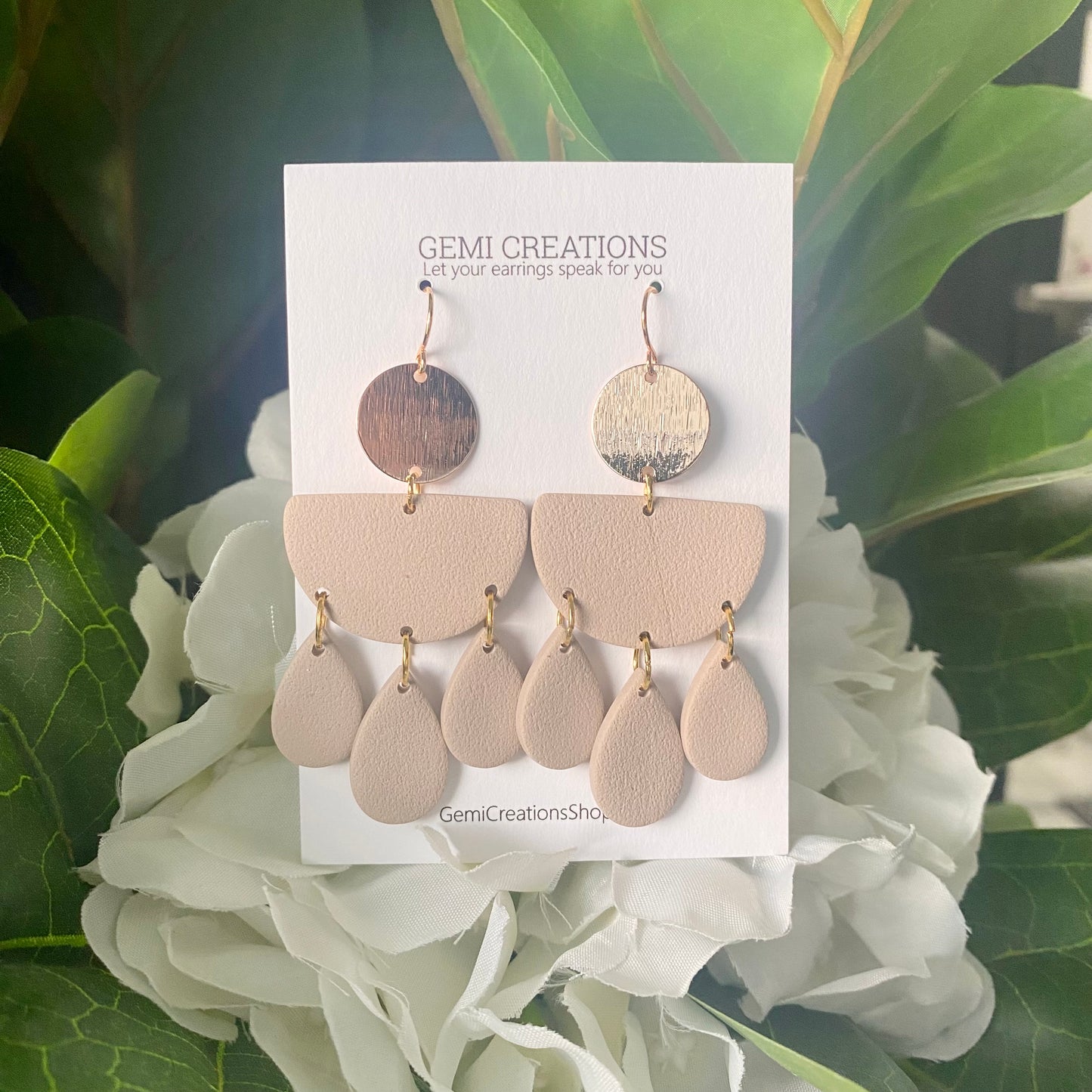 Neutral dangles w/ brass 1