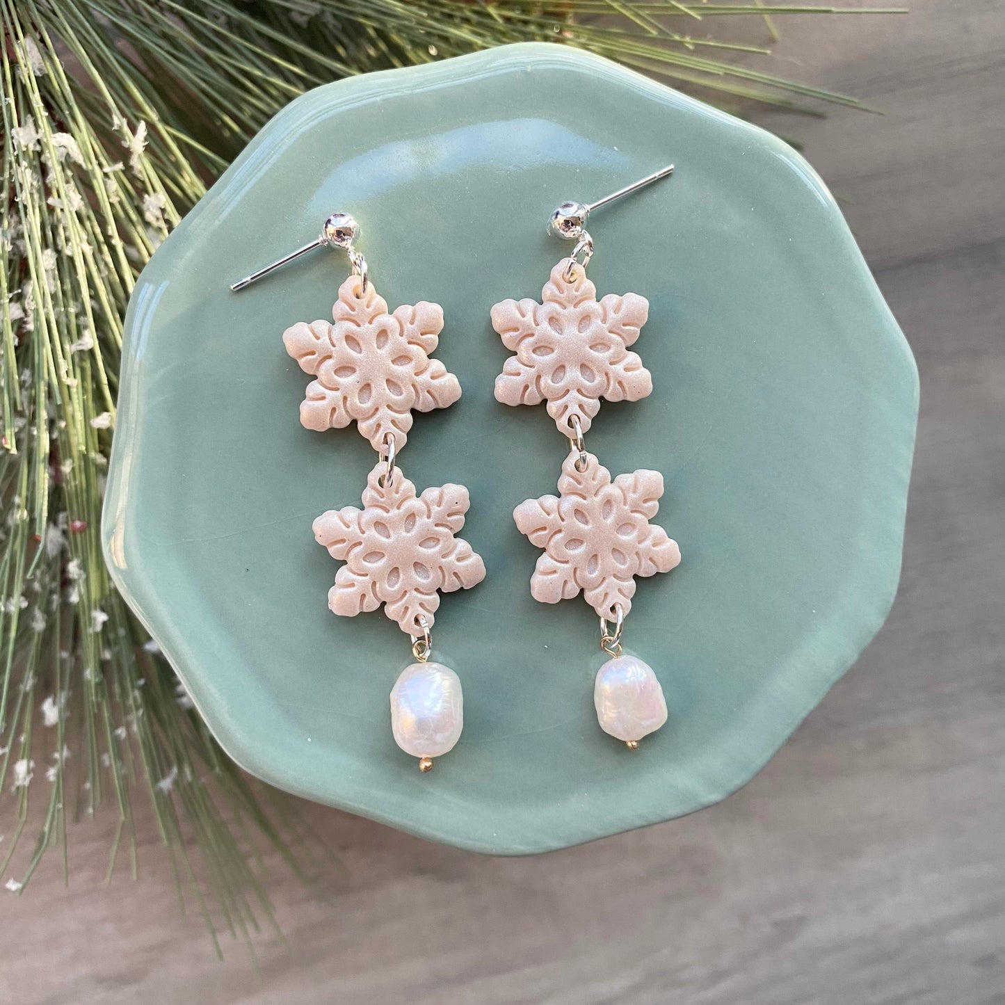 Snowflake pearls