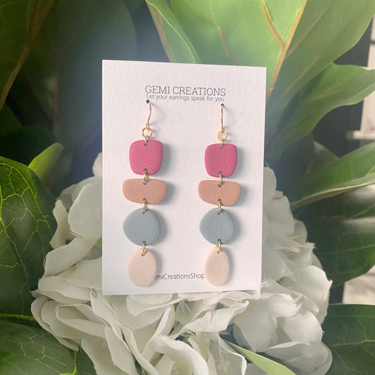 Pebble drops (gold fishhook)